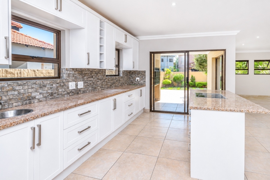 4 Bedroom Property for Sale in Melodie North West